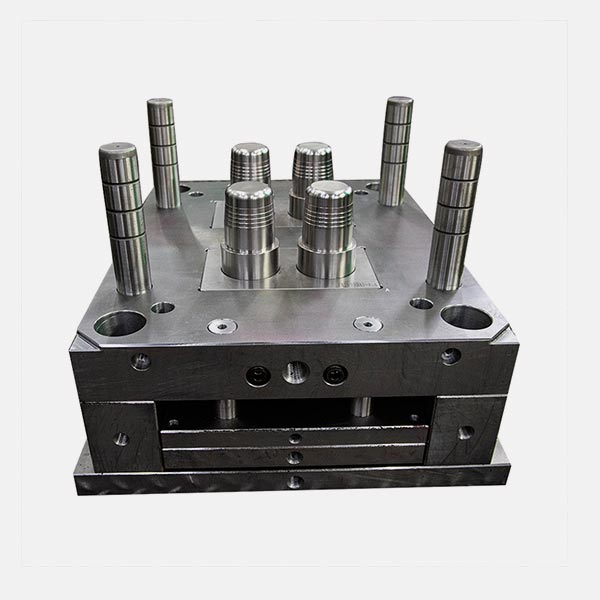 護膚系類蓋子精密模具